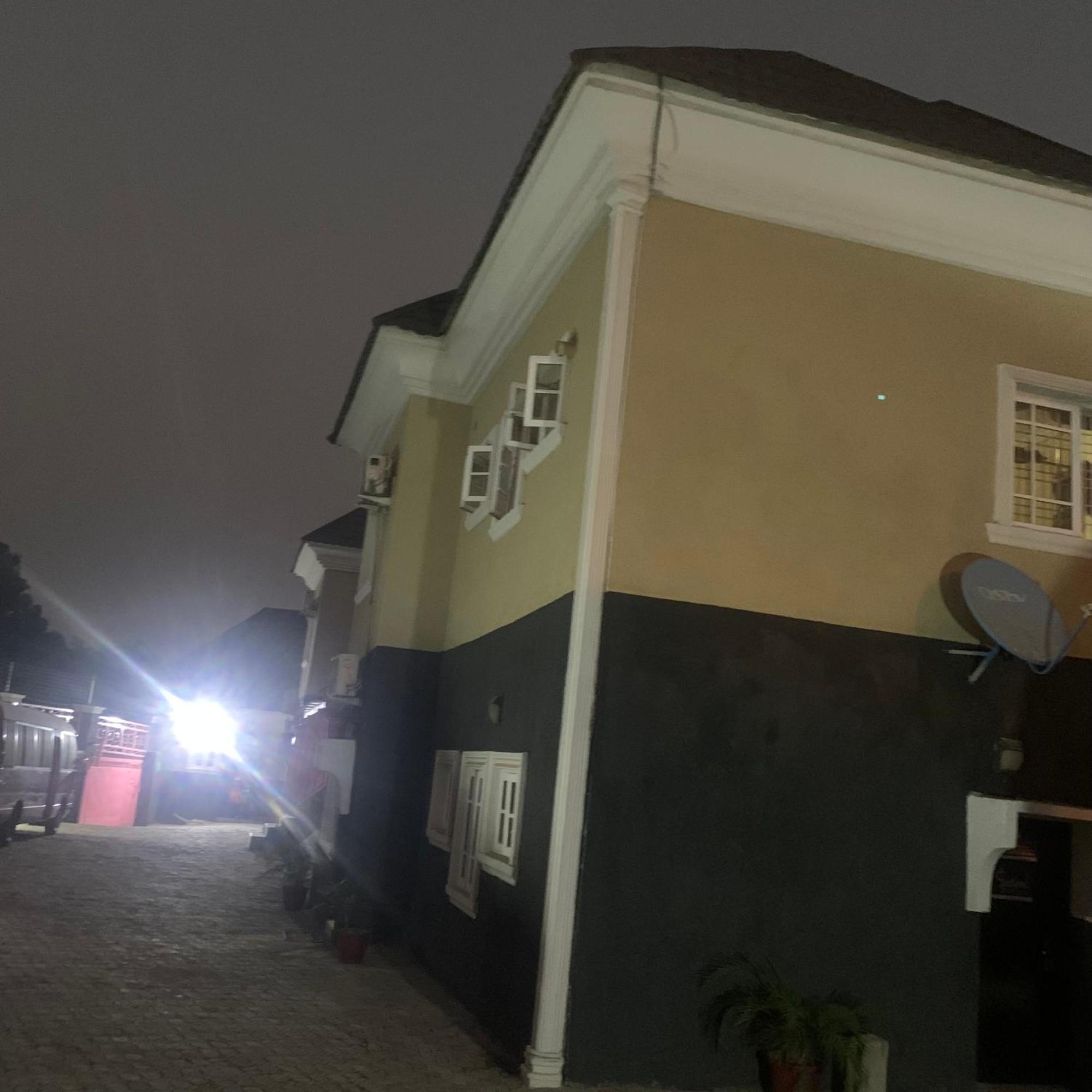 Health Plaza Abuja Aparthotel Exterior foto