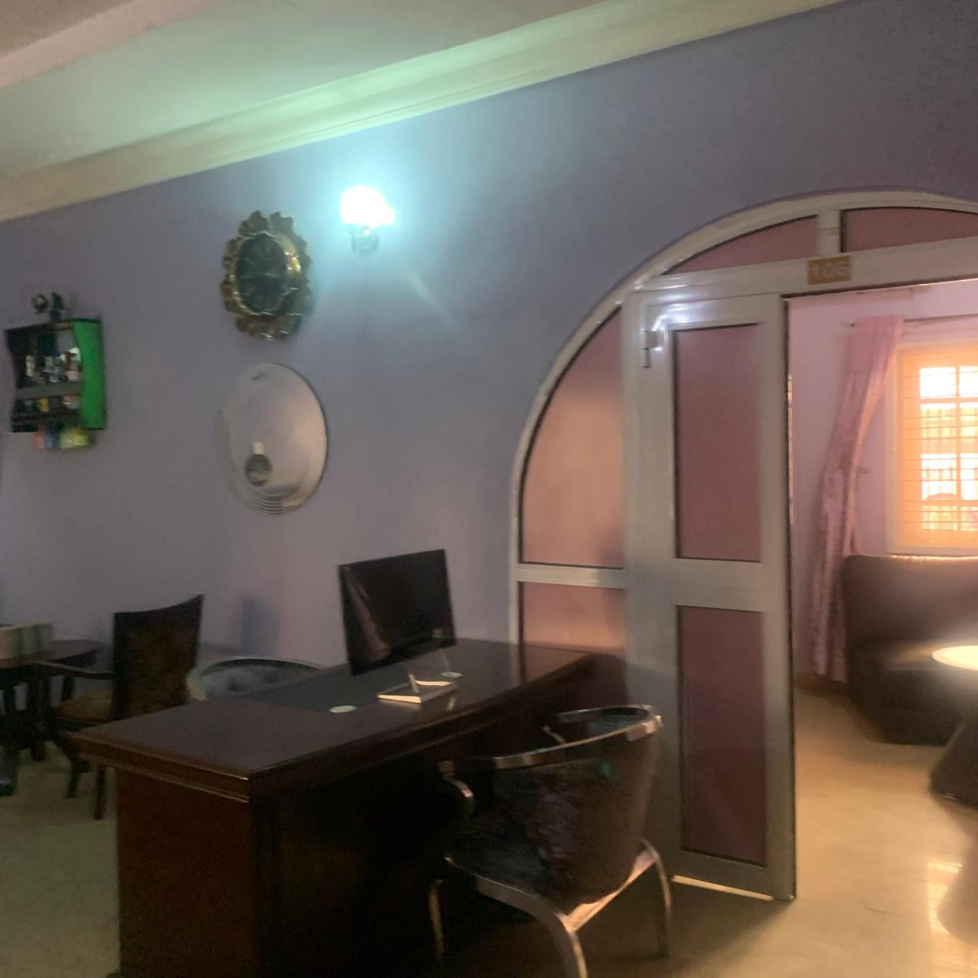 Health Plaza Abuja Aparthotel Exterior foto
