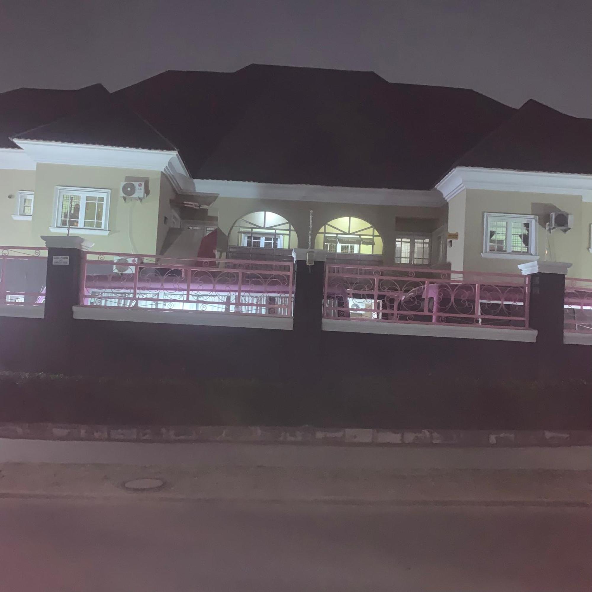 Health Plaza Abuja Aparthotel Exterior foto